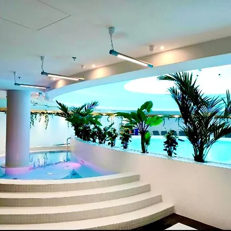 Hanza Tower De Lux Black Apartmán Štetín