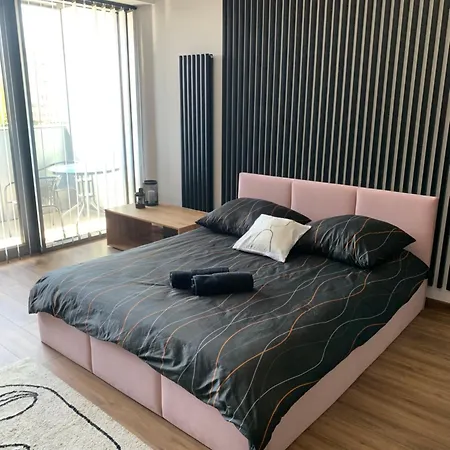 Hanza Tower De Lux Black Apartmán Štetín