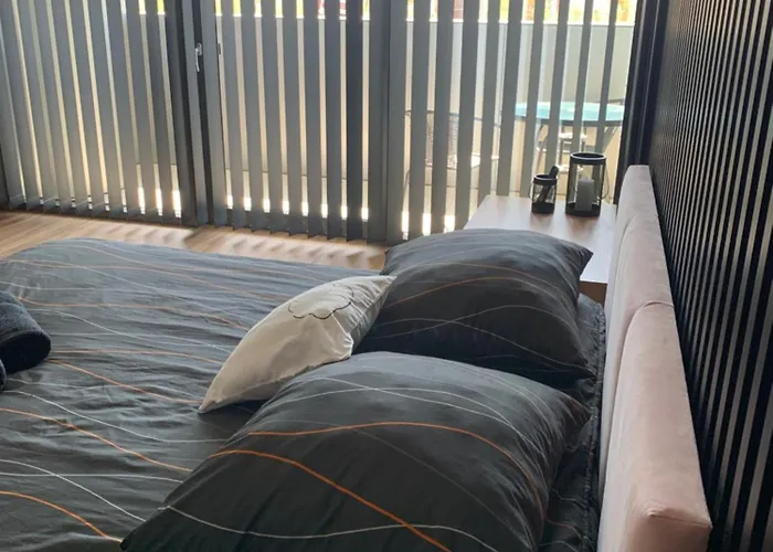 Hanza Tower De Lux Black * Stettin